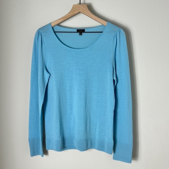 ✨SOLD✨ EUC Talbots Pure Merino Wool Blue Sweater Pleated Shoulder Pearl Cuffs - Picture 3 of 10